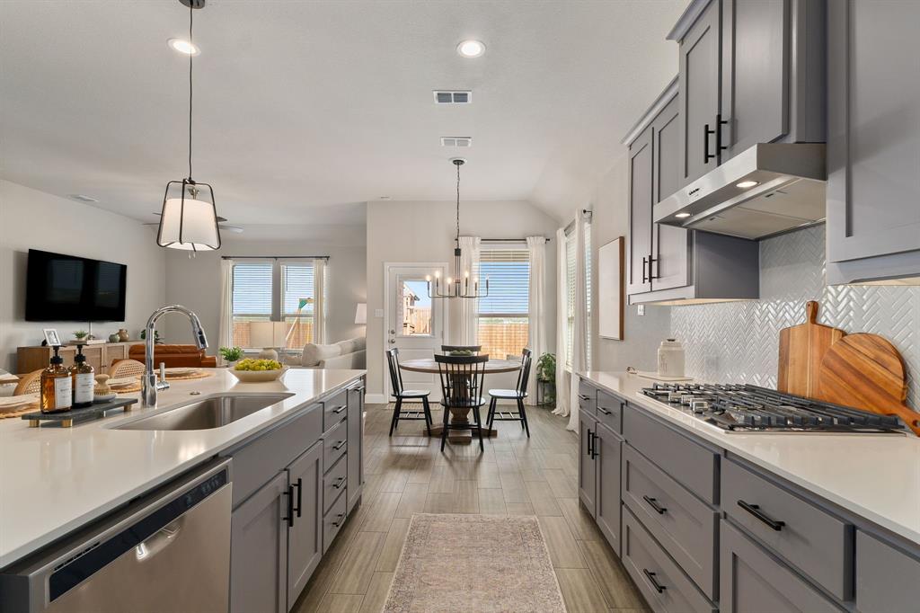 1125 Knightsbridge Road Argyle, TX 76226 - Photo 4 of 27