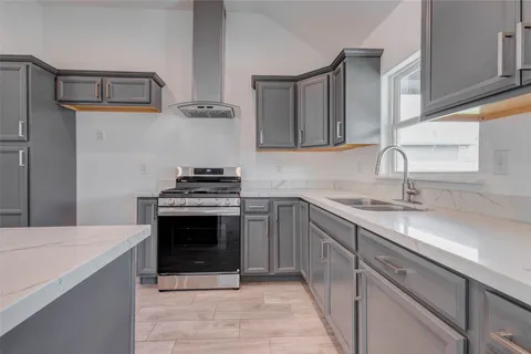 $230,000 | 9811 Kerr Street, Houston, TX 77029