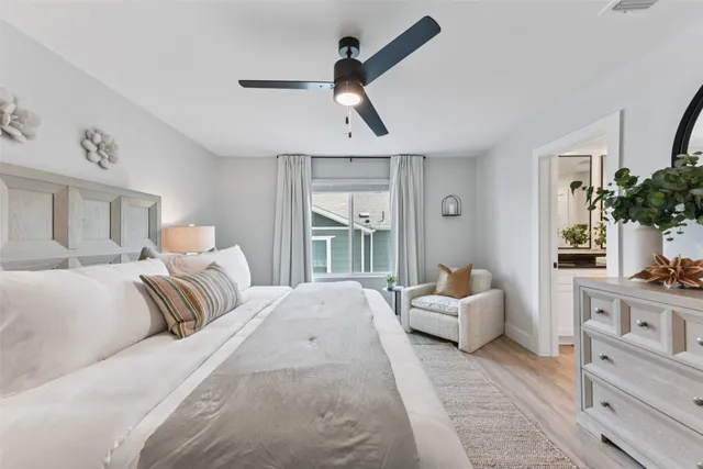 $2,433 | 9304 Felix Sparke Drive, Austin, TX 78744