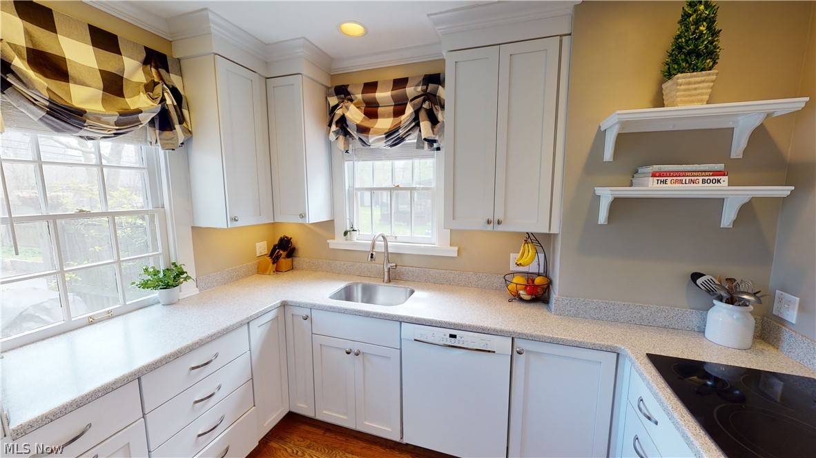 3123 Warrington Road Cleveland, OH 44120 - Photo 7 of 19
