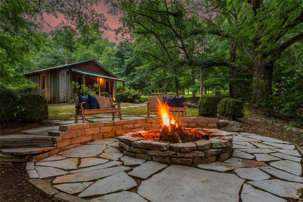 565 Owens Gin Road Northeast Calhoun, GA 30701 - Photo 4 of 80