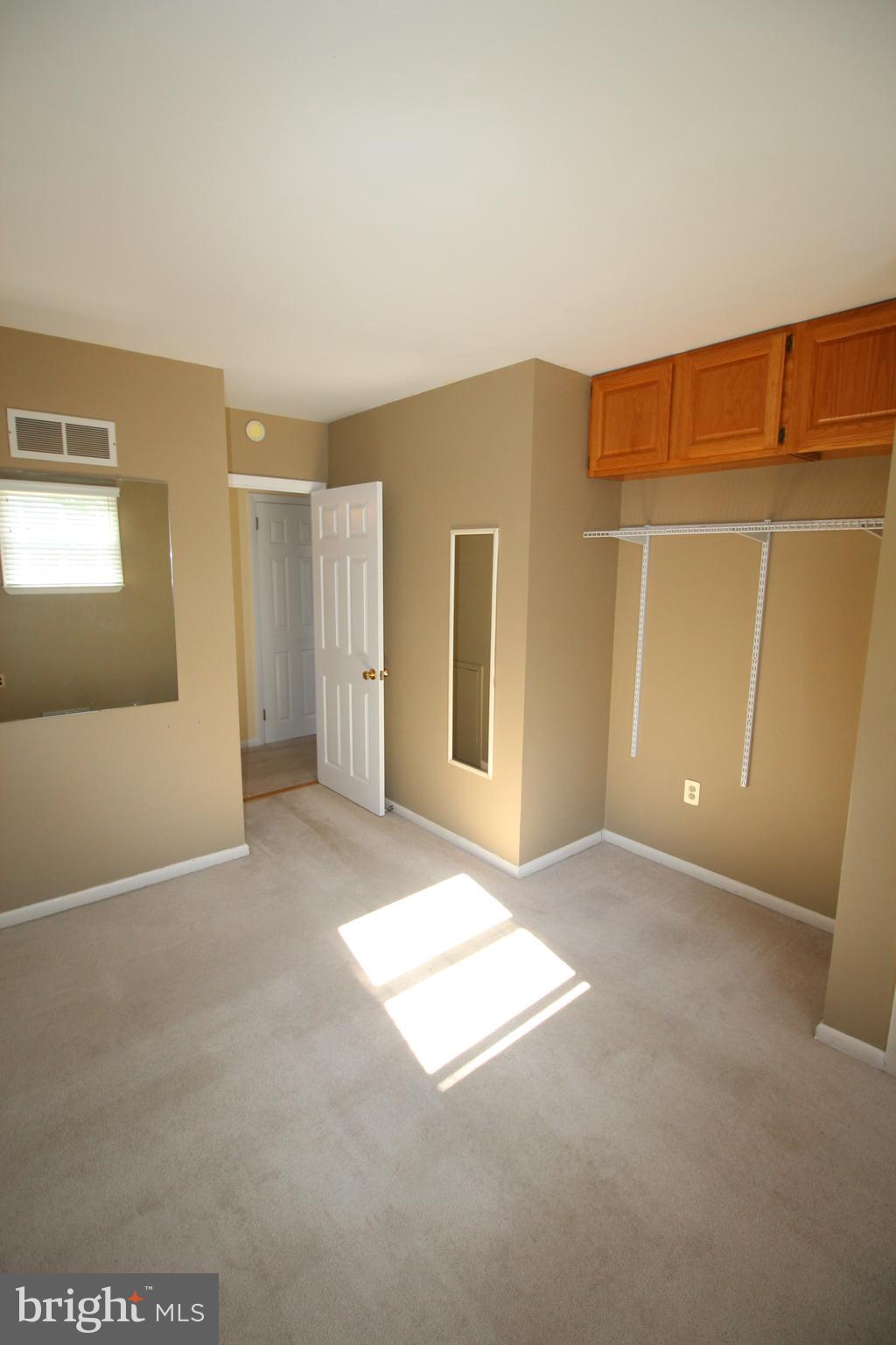 676 Violet Road Warminster, PA 18974 - Photo 20 of 23 Gallery Image 20