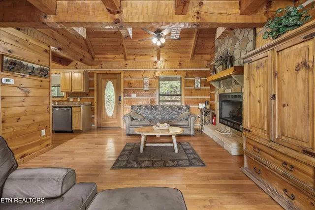 $1,250,000 | 4206 Mountain Rest Way, Sevierville, TN 37876