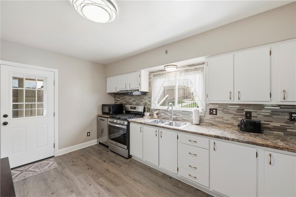 951 Roup Avenue Brackenridge, PA 15014 - Photo 10 of 30