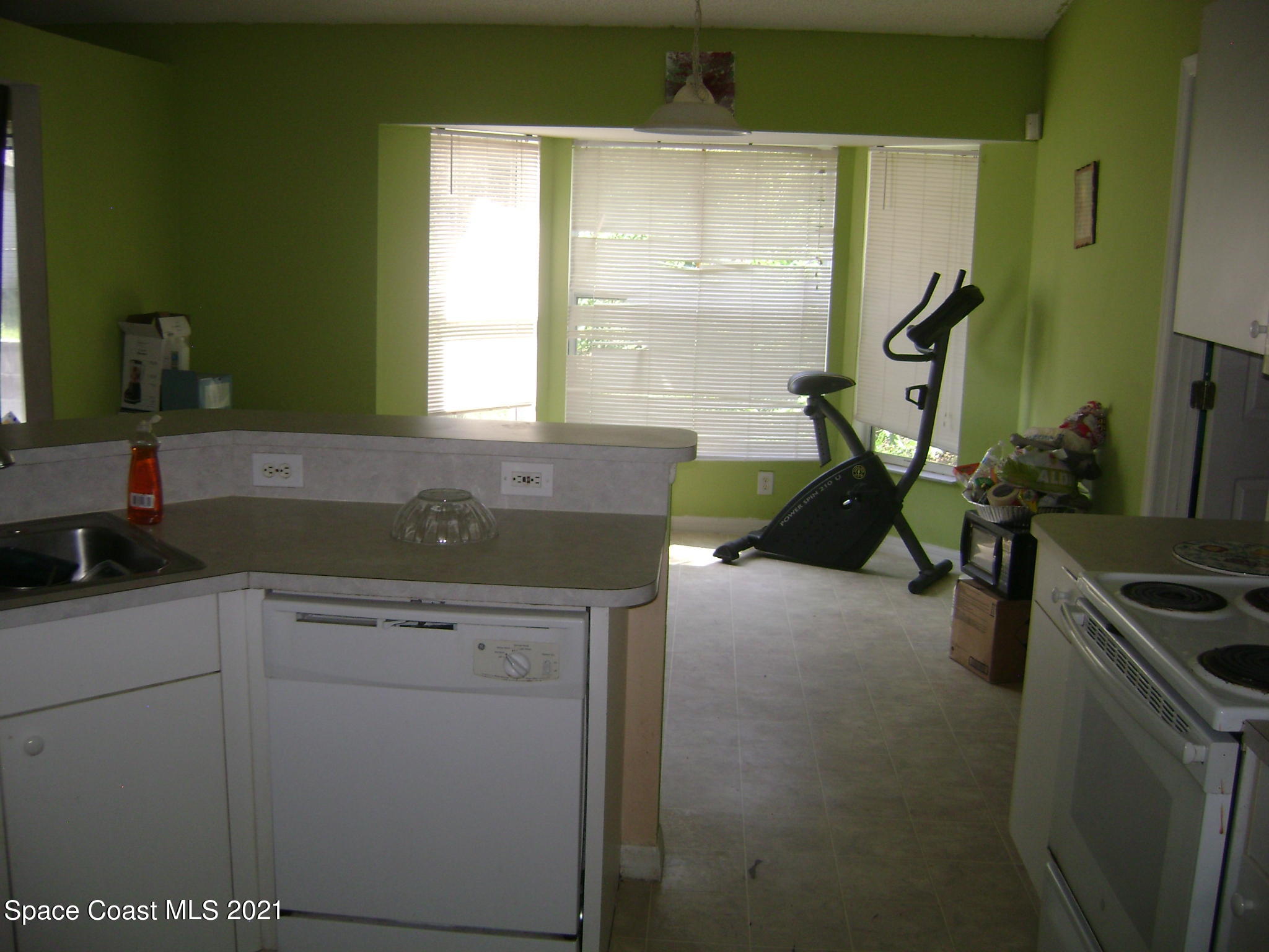 2750 Felix Road Southeast Palm Bay, FL 32909 - Photo 7 of 26 Felix 005