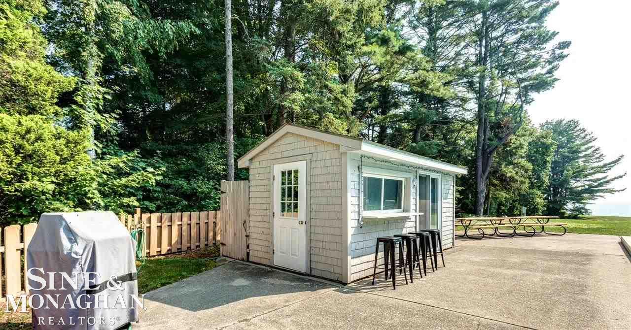 2427 Lakeshore Road Applegate, MI 48401 - Photo 20 of 55