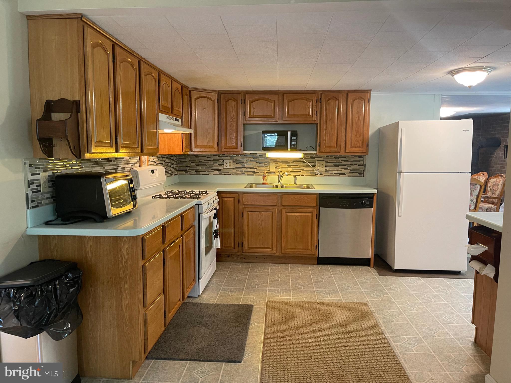 399 Landis Store Road Boyertown, PA 19512 - Photo 9 of 37 Gallery Image 9