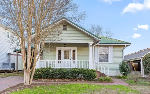 $2,050 | 304 Keith Street, Chattanooga, TN 37405