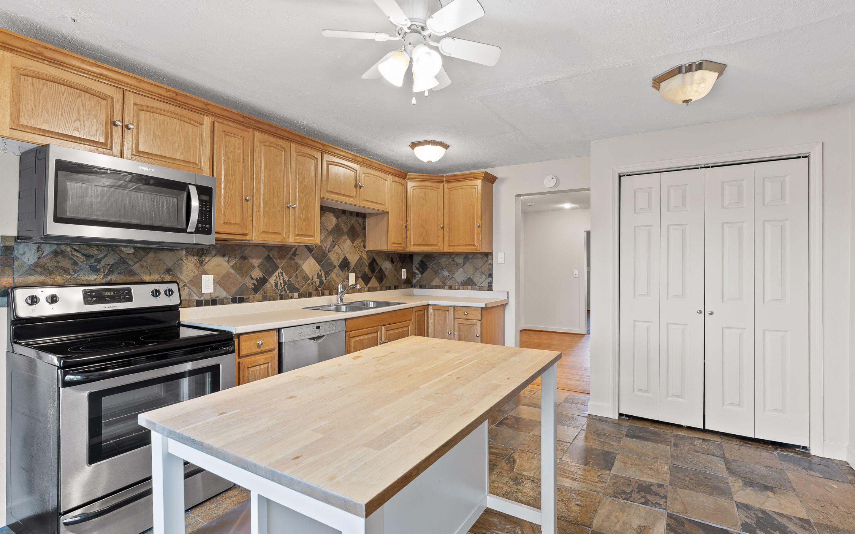 304 Keith Street Chattanooga, TN 37405 - Photo 9 of 28 9