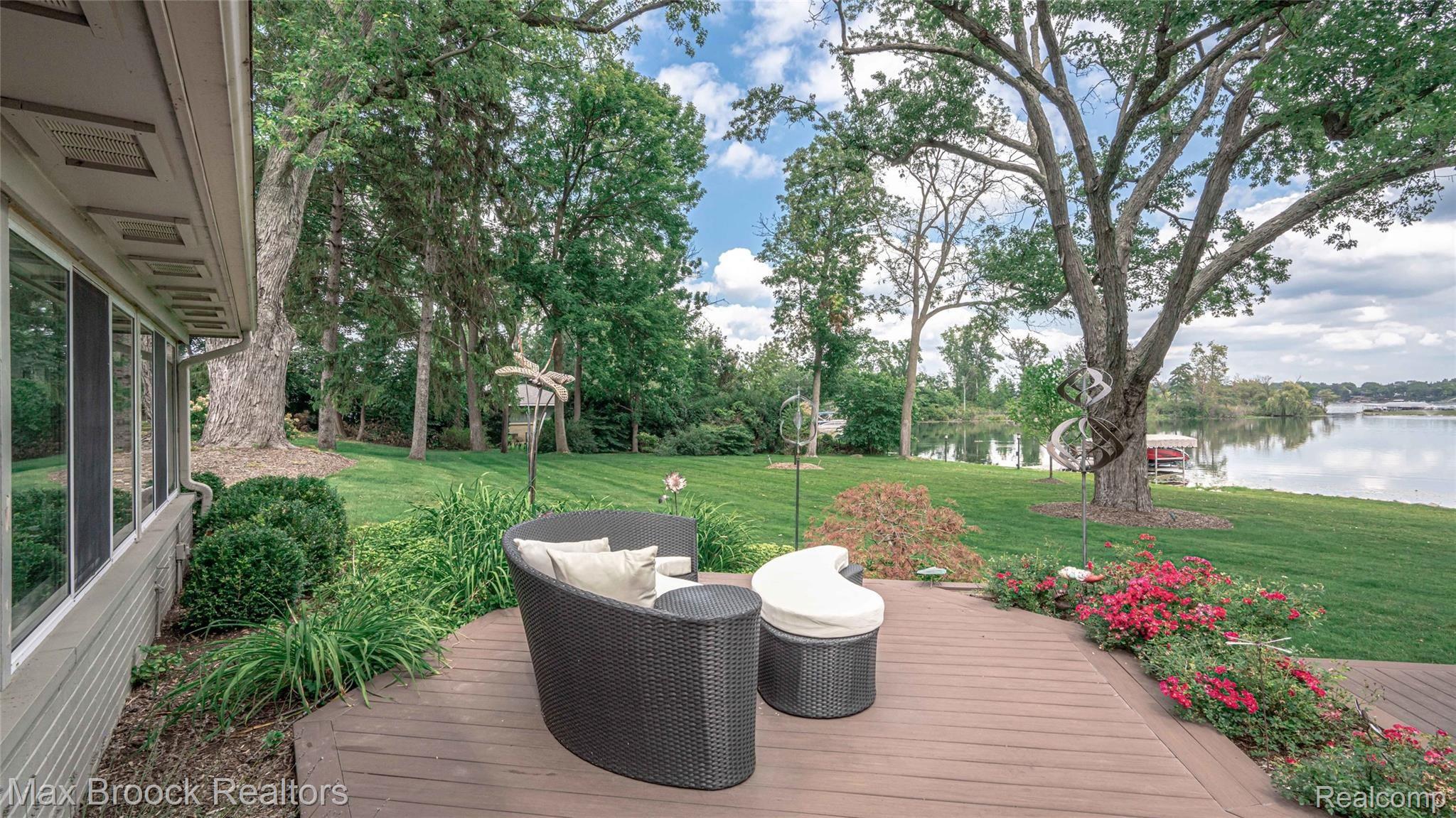 4431 Dow Ridge Road West Bloomfield, MI 48324 - Photo 43 of 52 Enjoy relaxing by the lake