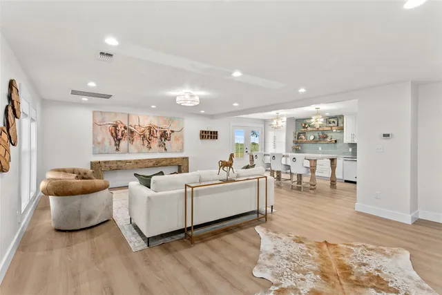 $1,030,000 | 523 East E Farm, Round Top, TX 78954