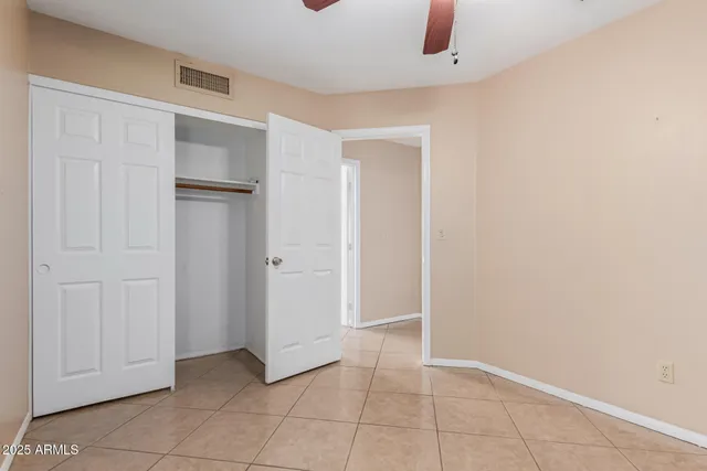 $2,100 | 7568 West Kerry Lane, Glendale, AZ 85308