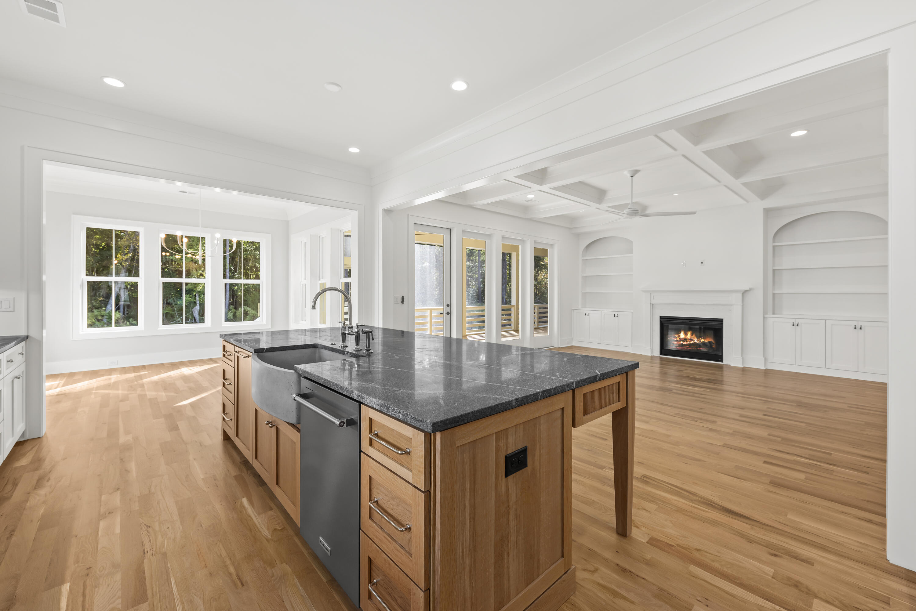 3849 Delinger Drive Mount Pleasant, SC 29429 - Photo 8 of 64 13-DKM4470