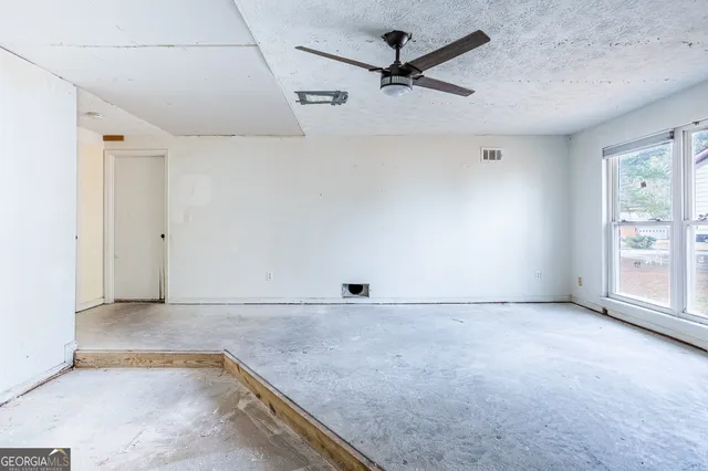 $154,950 | 7300 Buck Creek Drive, Fairburn, GA 30213