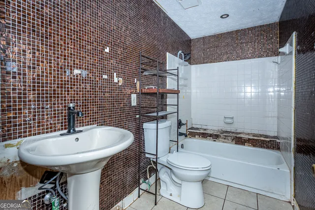 $154,950 | 7300 Buck Creek Drive, Fairburn, GA 30213