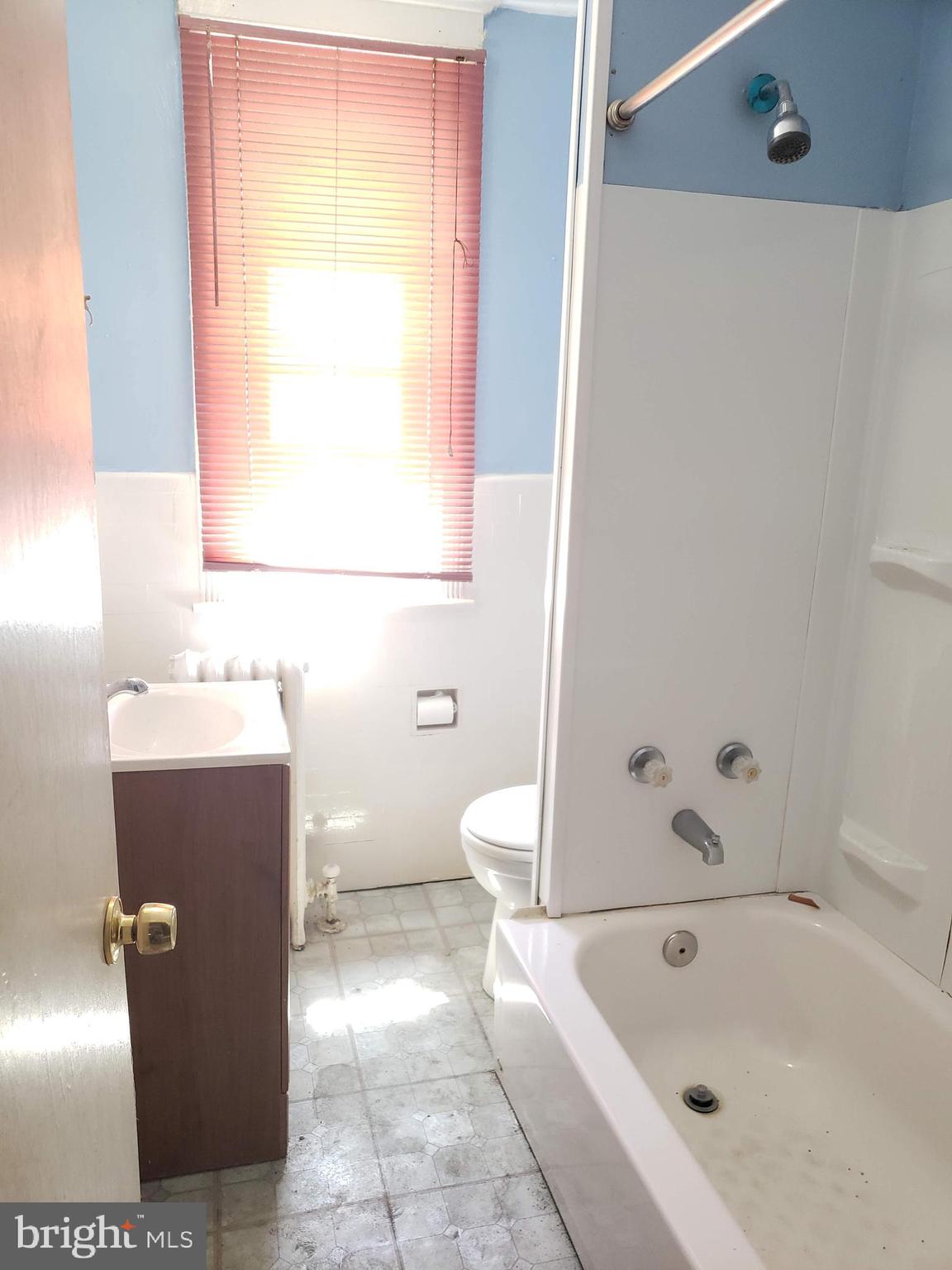 642 Copley Road Upper Darby, PA 19082 - Photo 14 of 19
