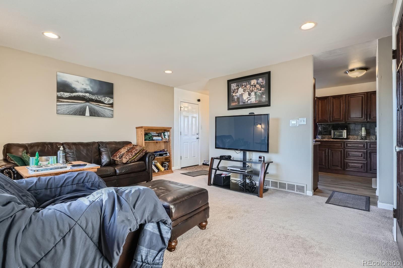 7611 Fernando Road Denver, CO 80221 - Photo 9 of 29