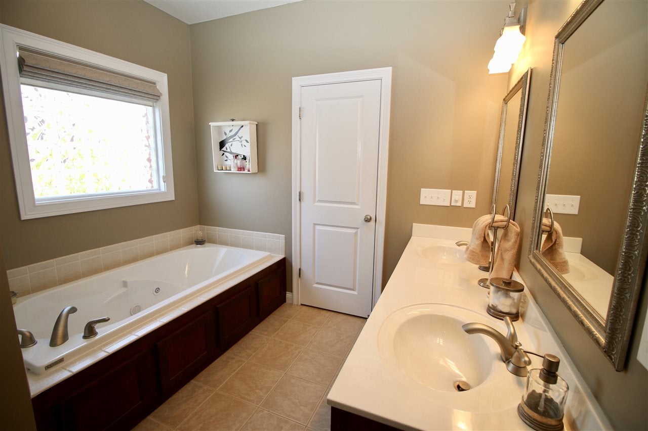 518 Rodeo Lane Bowling Green, KY 42101 - Photo 13 of 35 Gallery Image 13