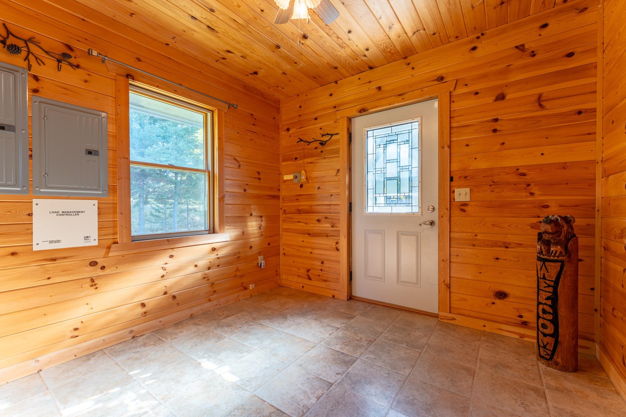 1471 North Pioneer Road Ely, MN 55731 - Photo 5 of 39