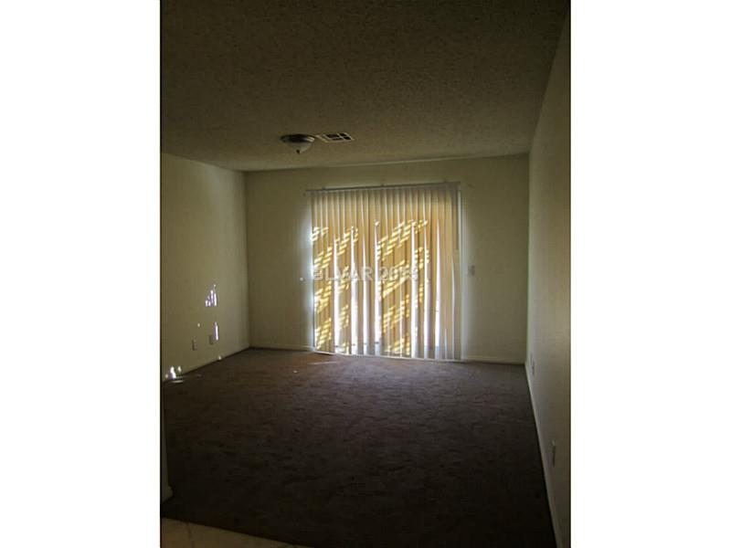 541 Chandler Street Henderson, NV 89014 - Photo 13 of 24 Master Bedroom.
