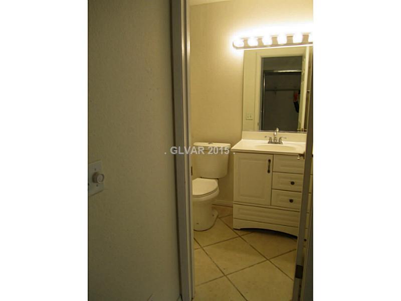 541 Chandler Street Henderson, NV 89014 - Photo 15 of 24 Master Bath/Spa.