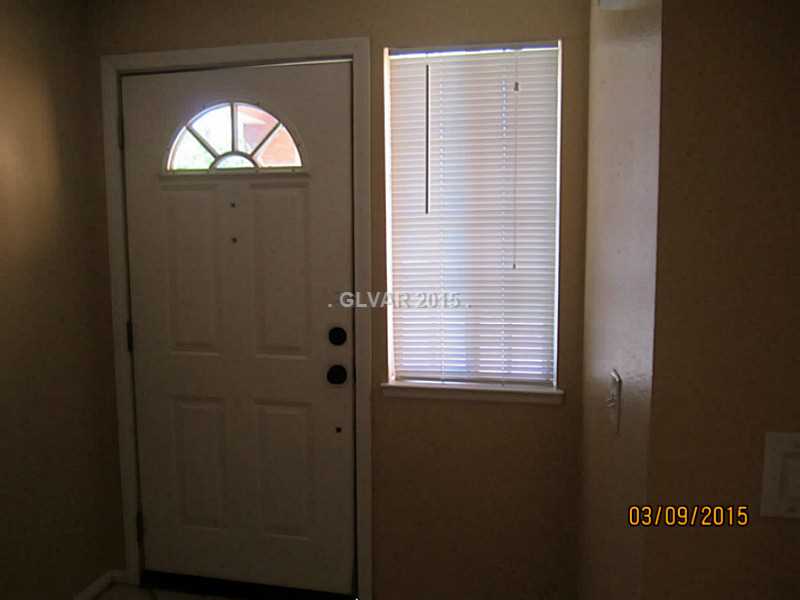 541 Chandler Street Henderson, NV 89014 - Photo 2 of 24 Entry Hall.