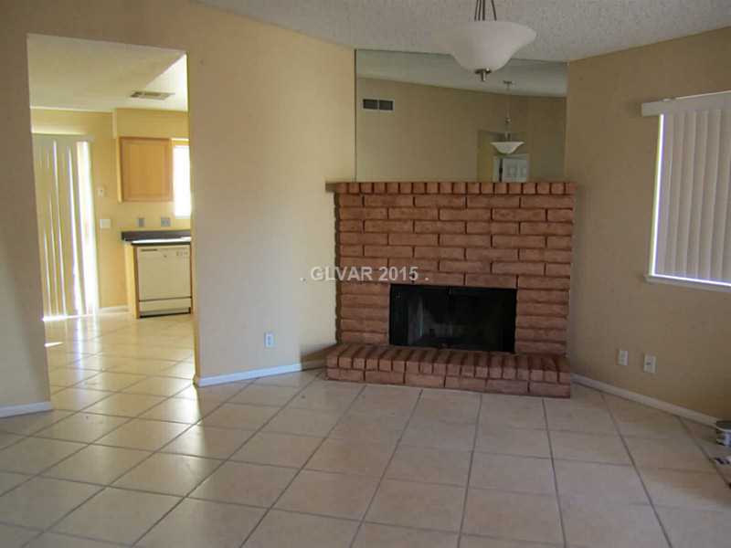 541 Chandler Street Henderson, NV 89014 - Photo 3 of 24 Living Room.