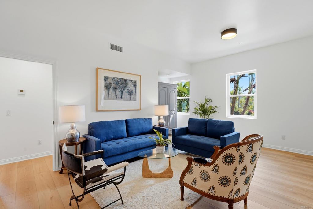 4305 Manchester Avenue Encinitas, CA 92024 - Photo 16 of 53 Family Room