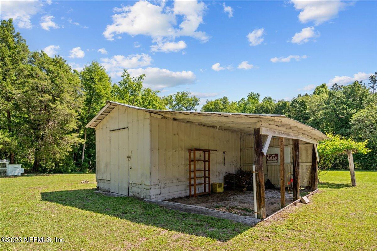 208 Tinsley Road Florahome, FL 32140 - Photo 7 of 71 Barn