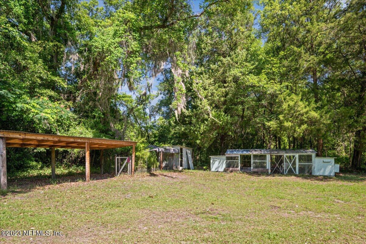208 Tinsley Road Florahome, FL 32140 - Photo 8 of 71 Chicken coops