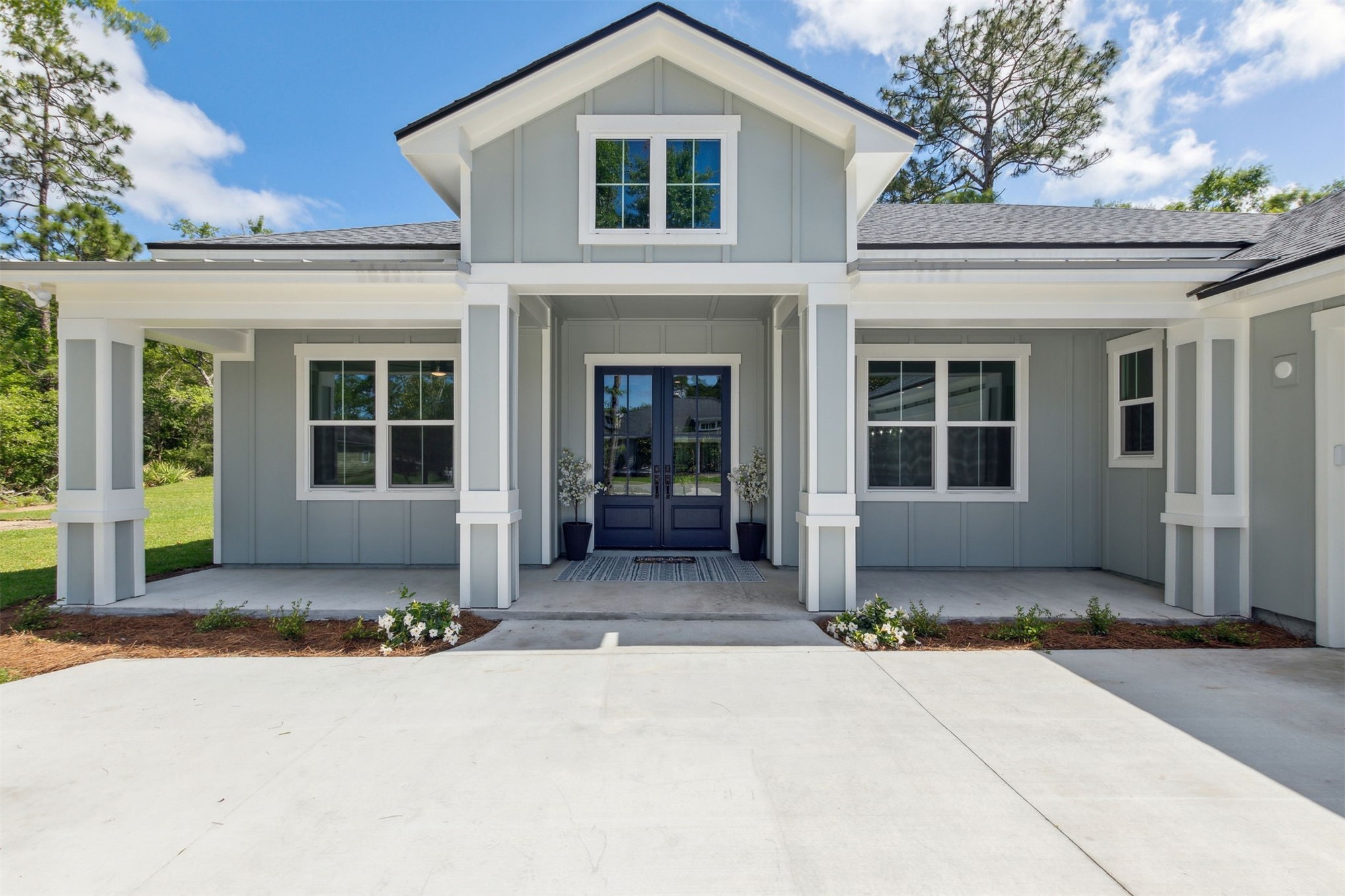 96050 Captains Pointe Road Yulee, FL 32097 - Photo 2 of 36 front view of a house