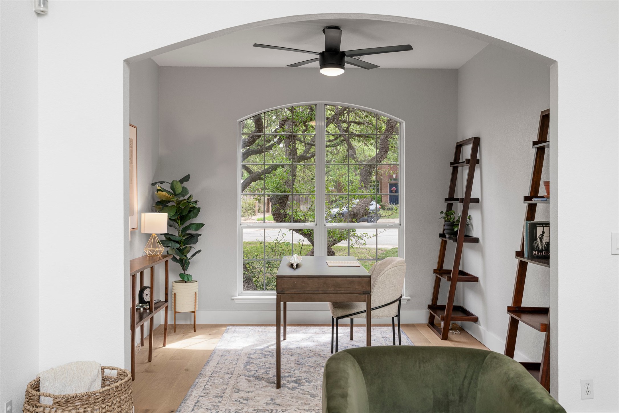 6804 Auckland Court Austin, TX 78749 - Photo 25 of 40 a view of a livingroom with furniture and a floor to ceiling window