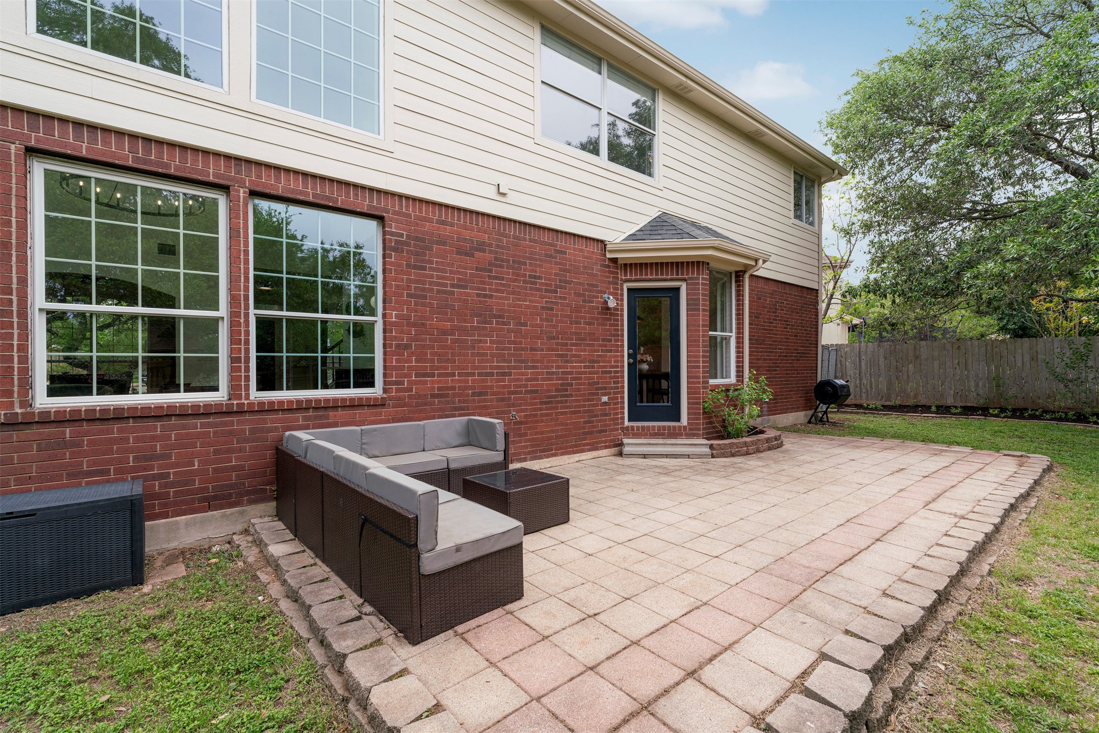 6804 Auckland Court Austin, TX 78749 - Photo 36 of 40 a view of a house with backyard and sitting area