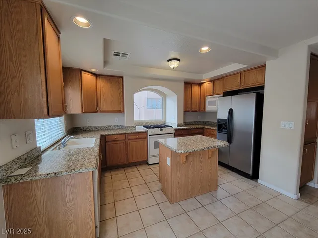 $2,295 | 10650 Timber Stand Street, Las Vegas, NV 89183