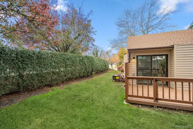 $799,990 | 1 Stanford Court, Wantagh, NY 11793