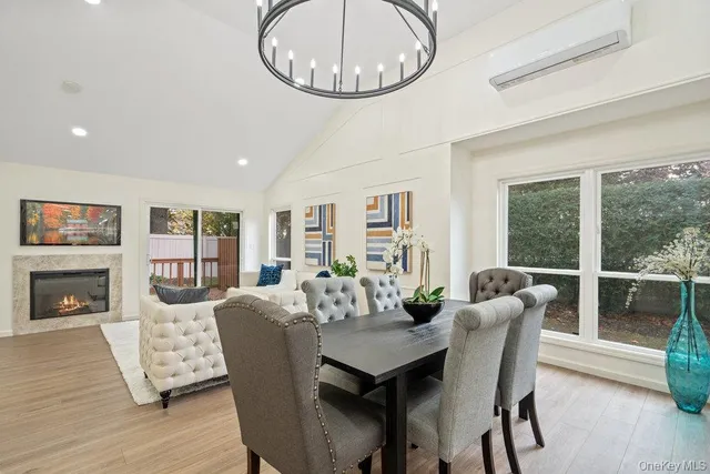 $799,990 | 1 Stanford Court, Wantagh, NY 11793