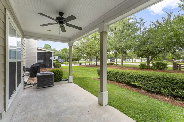 $1,800 | 23 South Sand Palm Road, Freeport, FL 32439