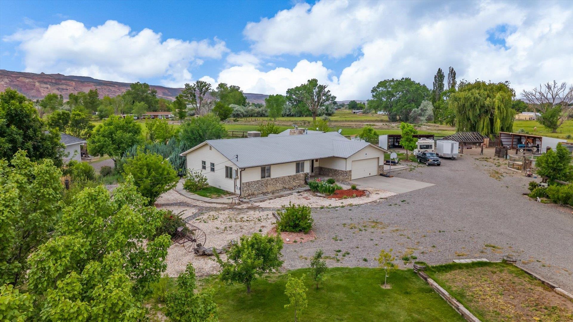 891-20 20 1/2 Road Fruita, CO 81521 - Photo 3 of 35
