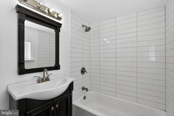$2,299 | 2603 Almond Street, Philadelphia, PA 19125