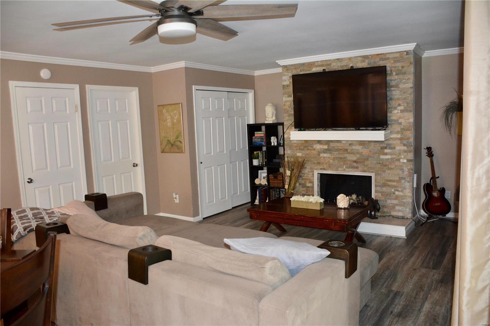 5017 Kerth Road St. Louis, MO 63128 - Photo 8 of 27 Gallery Image 8