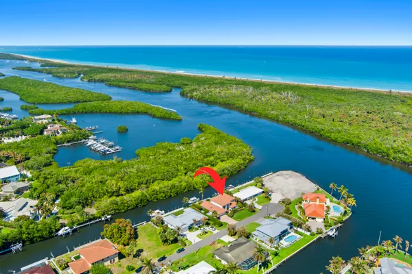 $3,000,000 | 8565 Southeast Palm Street, Hobe Sound, FL 33455