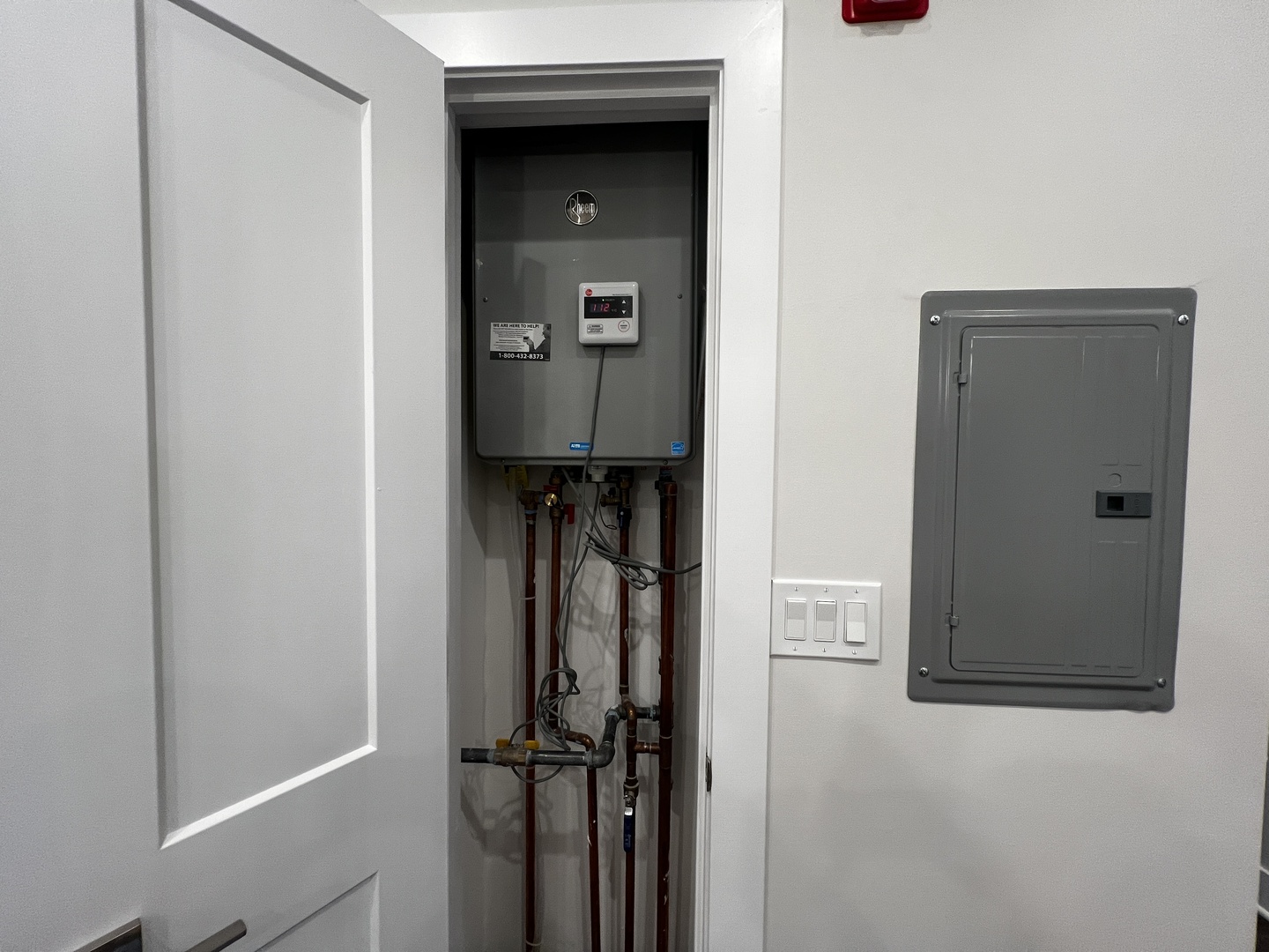 4819 Main Street, Unit 204 Skokie, IL 60077 - Photo 4 of 25