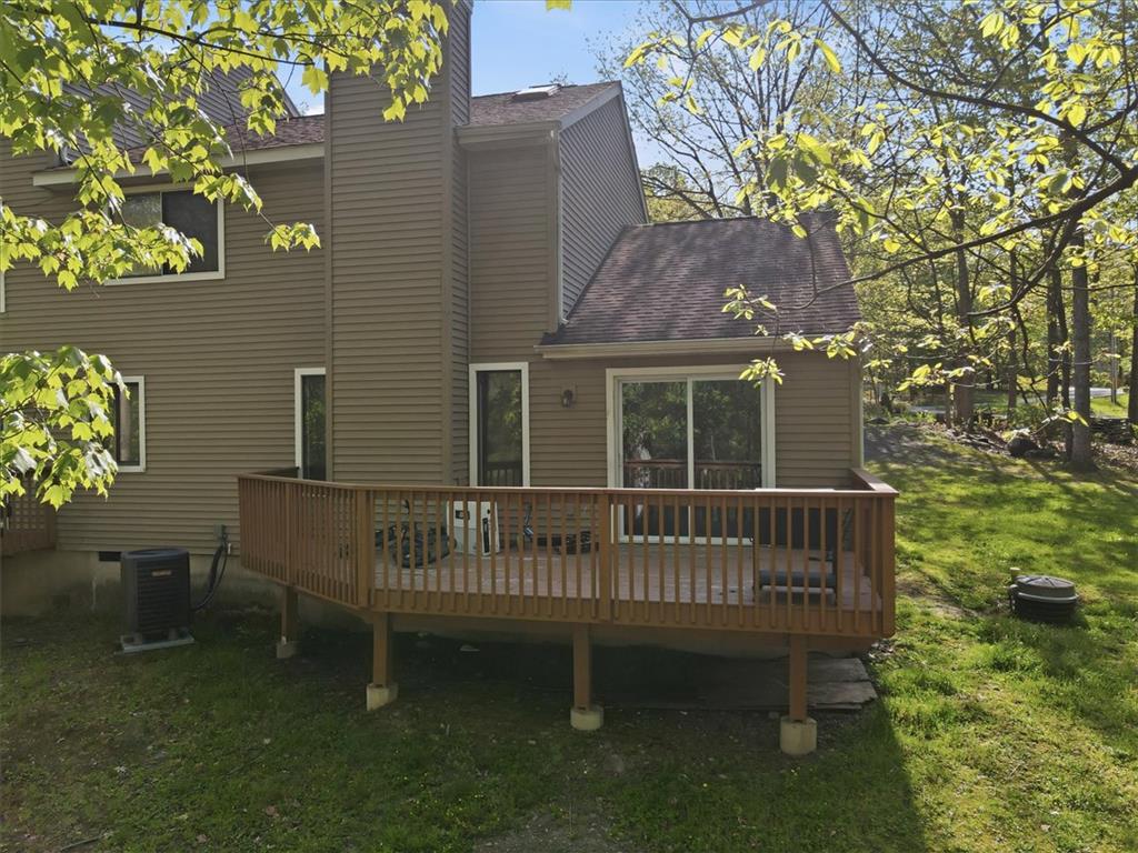 3301 Windermere Drive Bushkill, PA 18324 - Photo 53 of 93