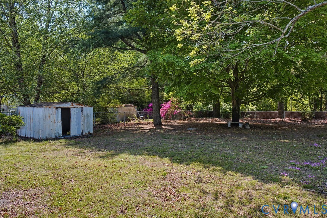 407 Henry Street Suffolk, VA 23434 - Photo 2 of 17