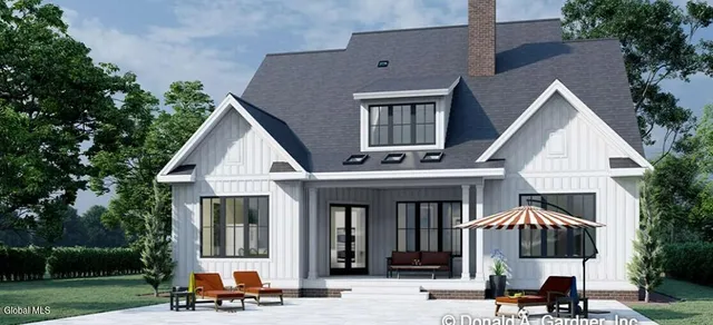 $995,000 | 2 Torrin Lane, Guilderland, NY 12303