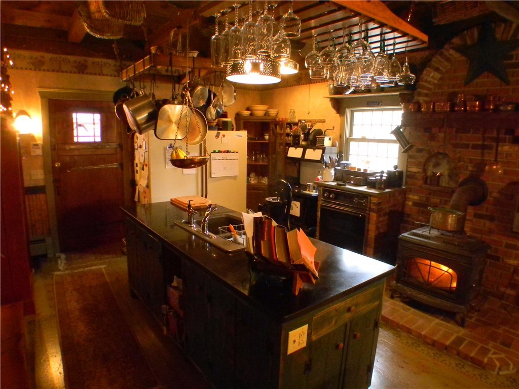 830 Reservoir Road Burrillville, RI 02859 - Photo 6 of 32 Kitchen