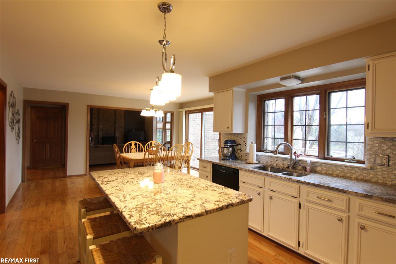 3033 Kilburn Road West Rochester Hills, MI 48306 - Photo 13 of 44