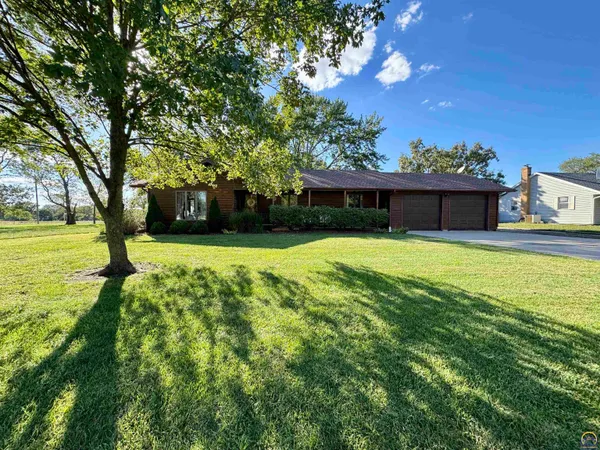 $234,000 | 305 Kansas Street, Olpe, KS 66865