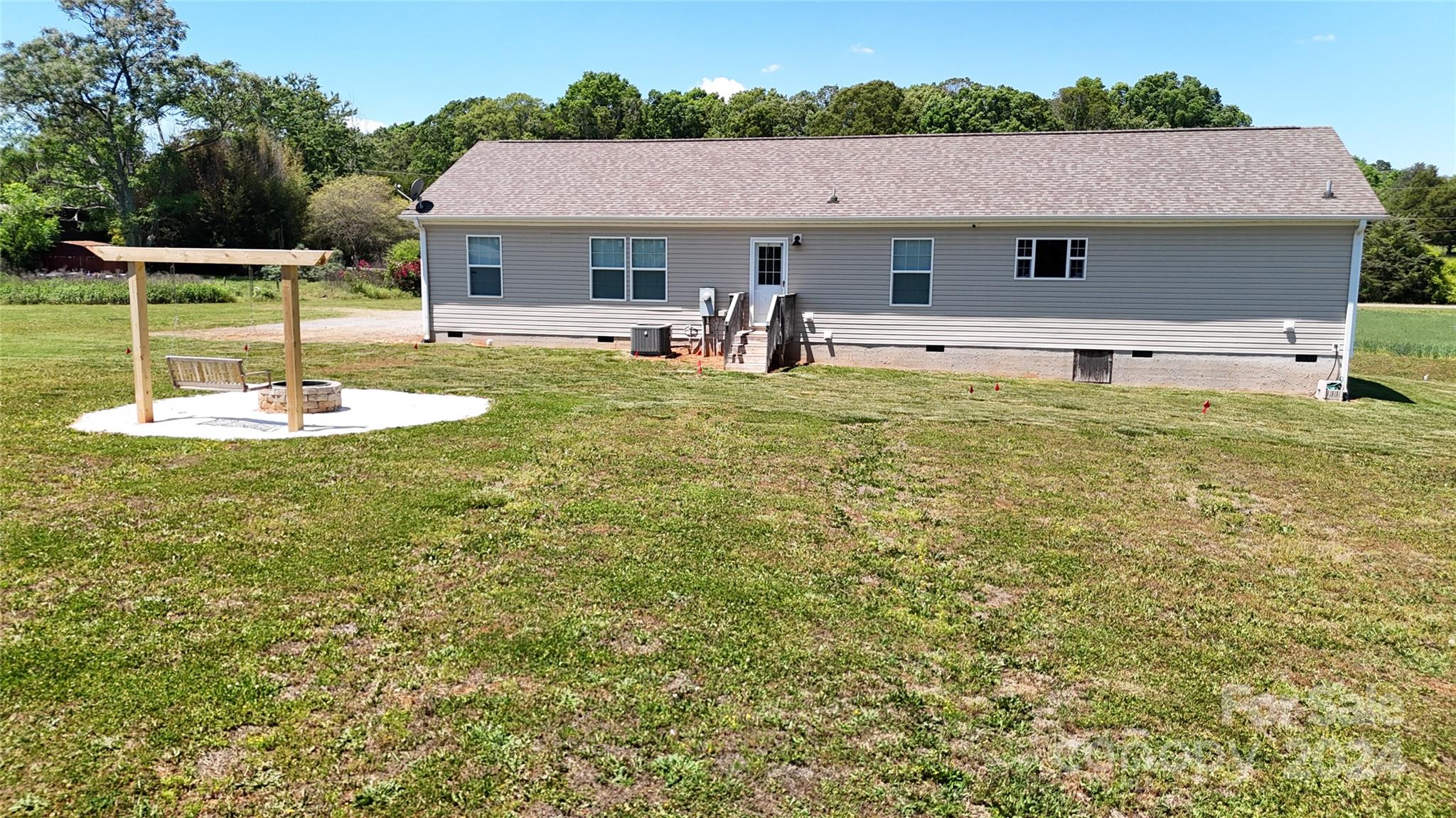 2418 Ralph L Road Hickory, NC 28602 - Photo 20 of 21 Gallery Image 20
