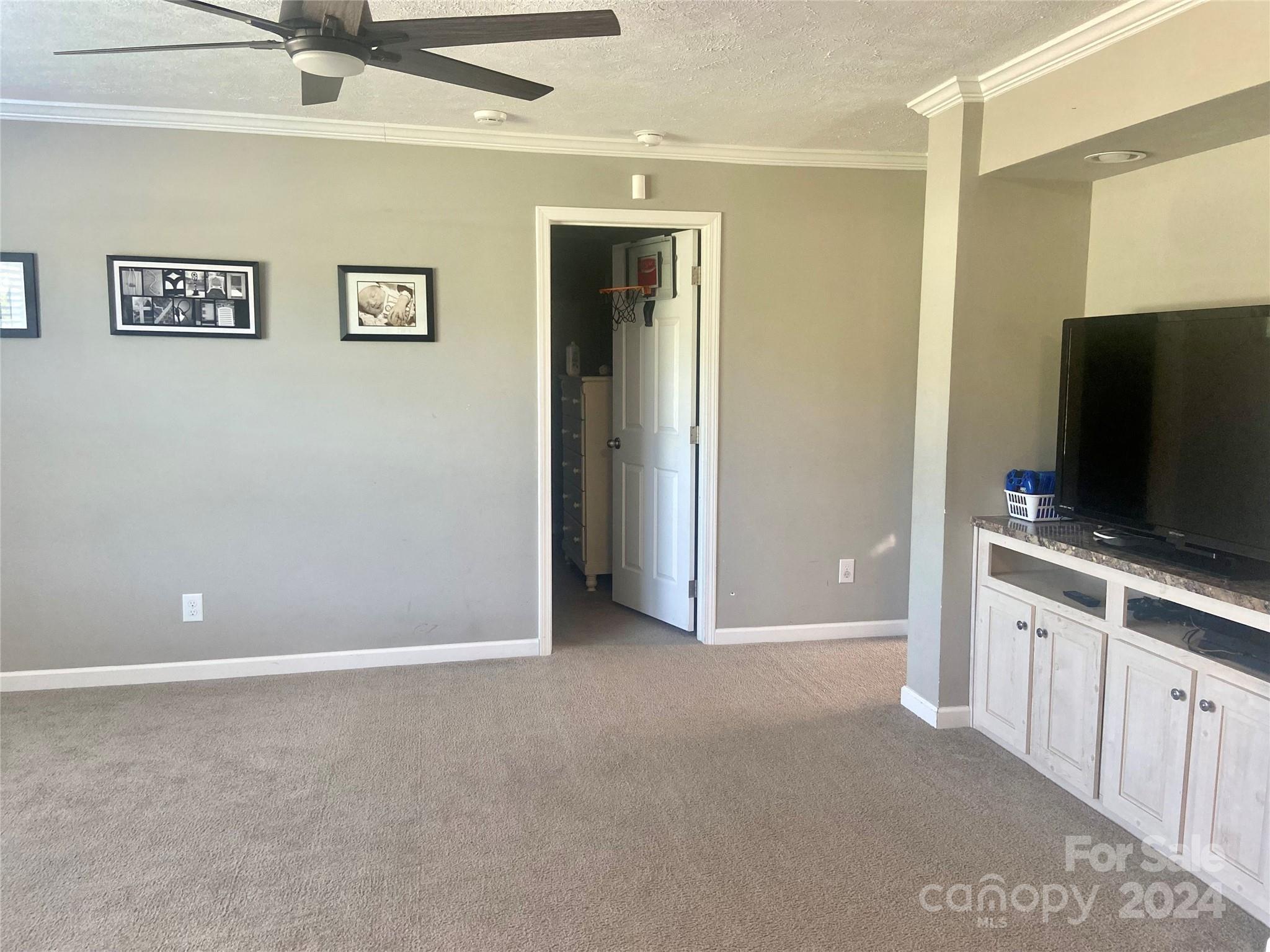 2418 Ralph L Road Hickory, NC 28602 - Photo 8 of 21 Gallery Image 8